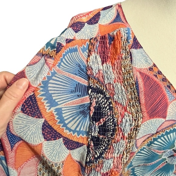 Vintage America Women’s Plus Size Boho Top with Bell Sleeves Size 3X - Picture 7 of 12